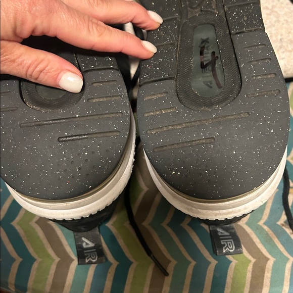 Nike Air Max Genome Black and White Shoes - Picture 14 of 14